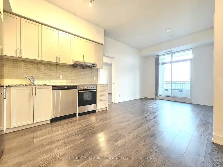 278 Buchanan Dr #809E — Photo 1