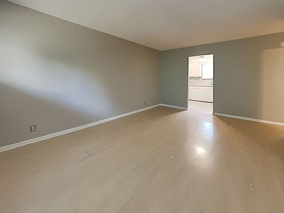 3rd image of 1826 Lebanon Pike APT 13