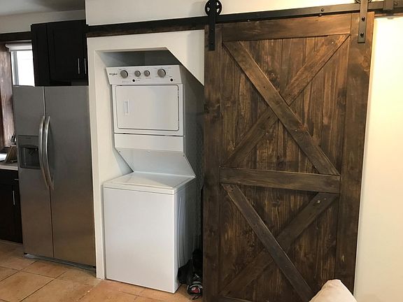 5th image of 1451 N Campbell Ave APT 1F