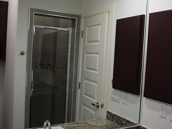3rd image of 1413 Keeton Ave Ste 24
