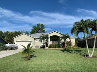 17552 Taylor Dr, Fort Myers, FL 33908
