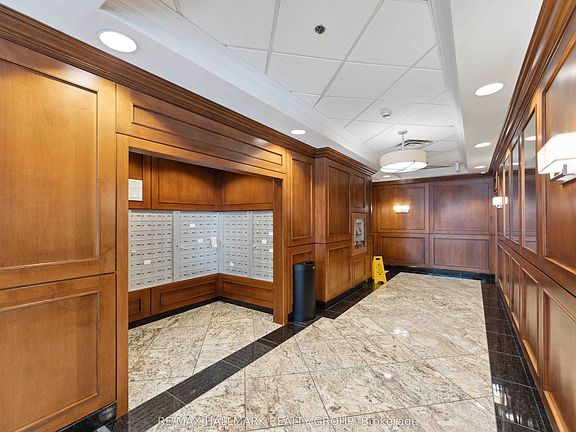 5th image of 195 Besserer St #305