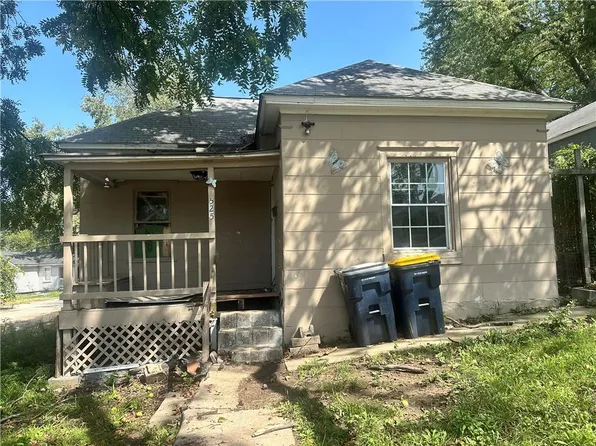 525 Blue Ridge Blvd, Kansas City, MO 64125