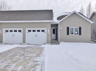 415 2nd Ave SW, Surrey, ND 58785