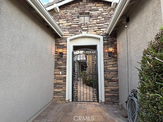 Studio, 266 sqft, $1,616 — Photo 4