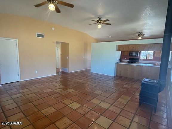 3rd image of 6653 S CALLE DE LA NARANJA --