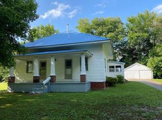 225 E Harmons Ferry Rd, Utica, KY 42376