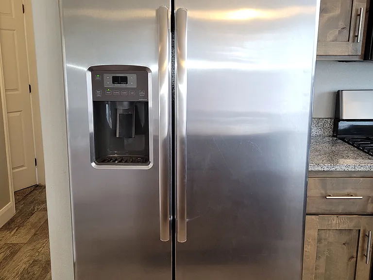 154 E 200 S — Photo 8