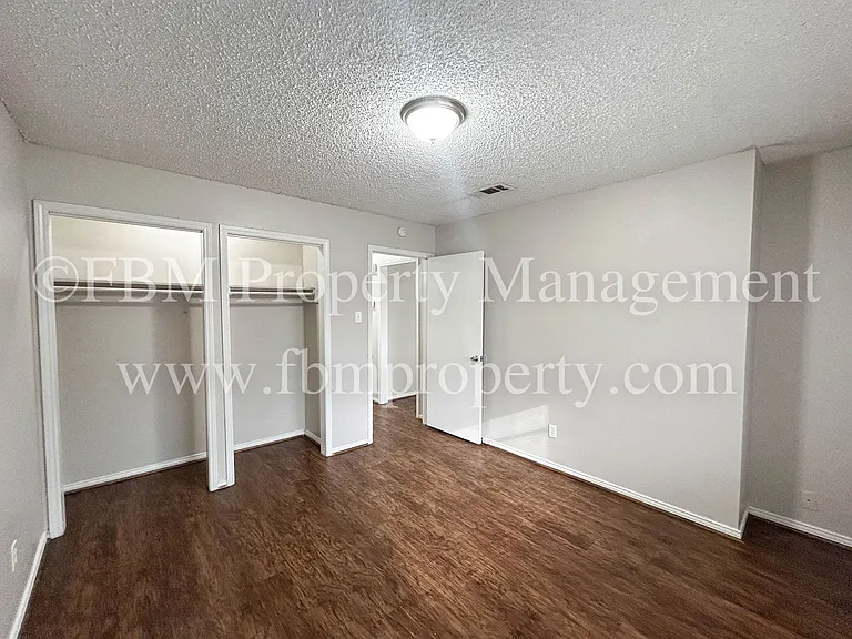 1603 S Hall St #A — Photo 11