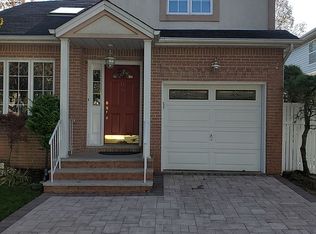 68 Savo Loop, Staten Island, NY 10309