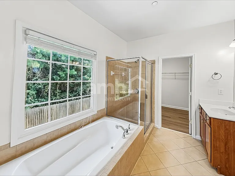 710 Pear Grove Pl — Photo 12
