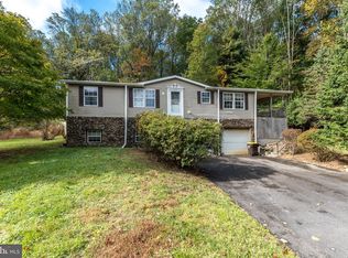 2419 Sanatoga Rd, Pottstown, PA 19464