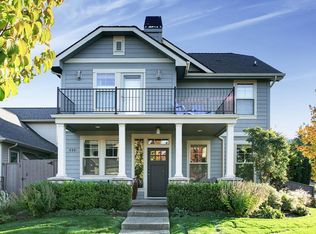 406 Briscoe Pl, Ashland, OR 97520