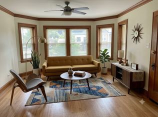 4712 W Berenice Ave #1, Chicago, IL 60641