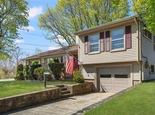 65 Randall St, Cranston, RI 02920