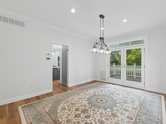 5th image of 1603 N Woodridge Ct