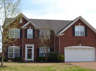 2021 Cairns Dr E, Mount Juliet, TN 37122