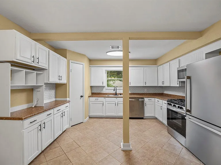 3622 Dawnwood Dr — Photo 5