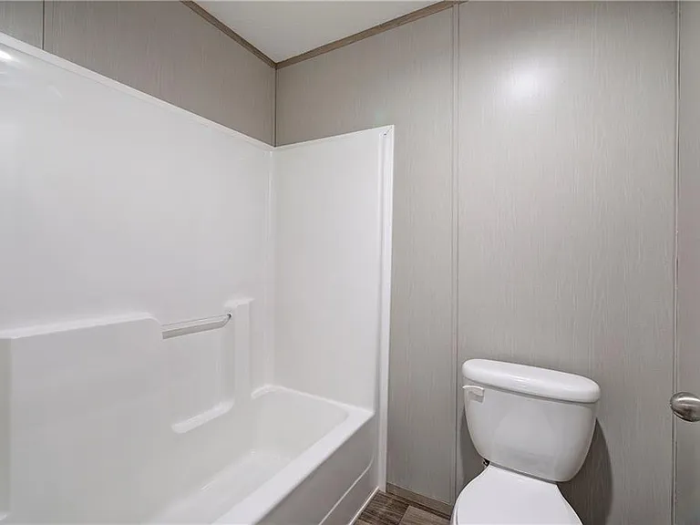 81 Popham Rd — Photo 32