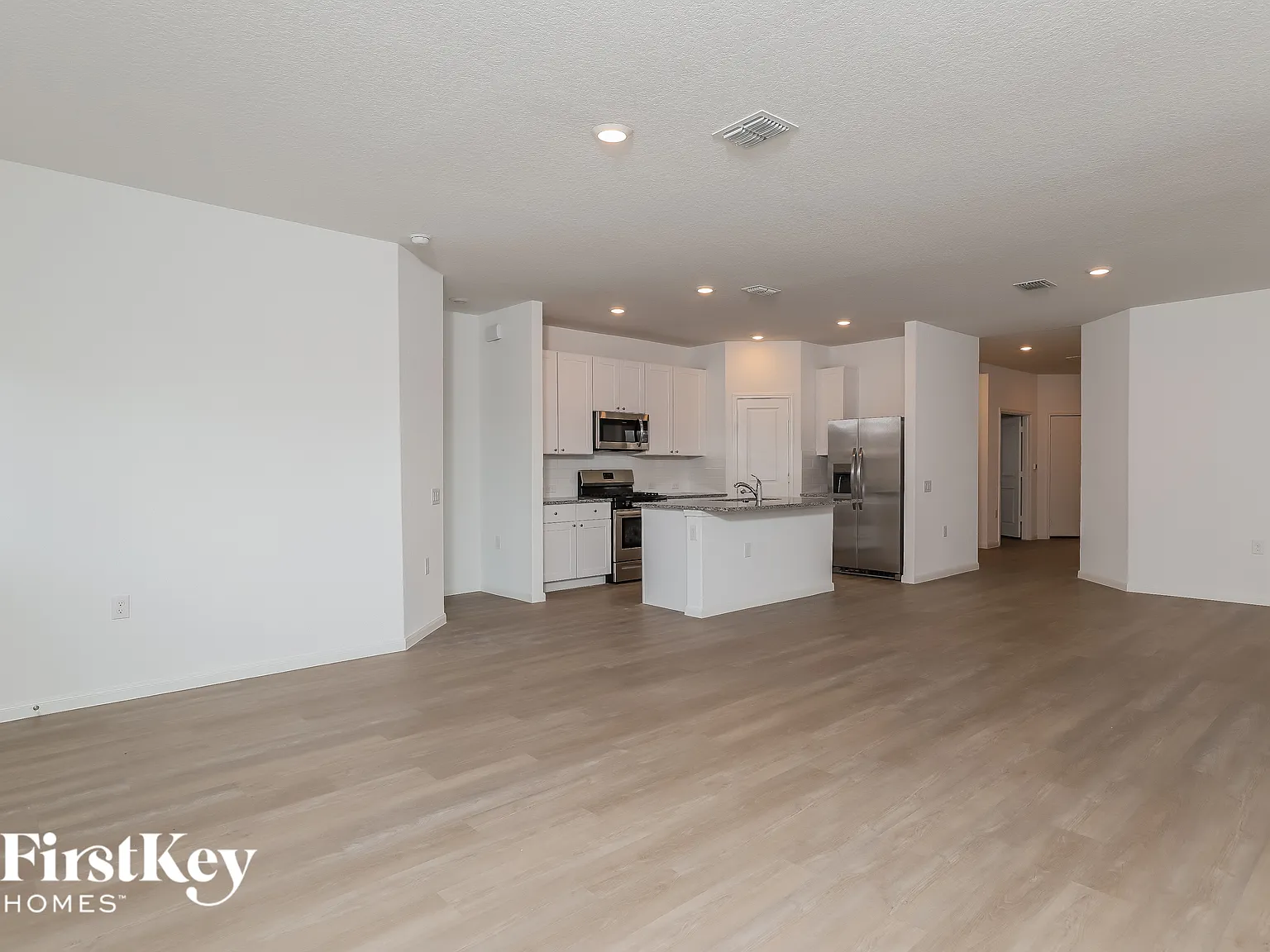 3 bed, 2.0 bath, 1910 sqft, $1,675 — Photo 4