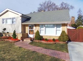 10212 S 52nd Ave, Oak Lawn, IL