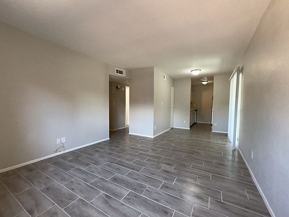 2nd image of 2737 N Salem #103