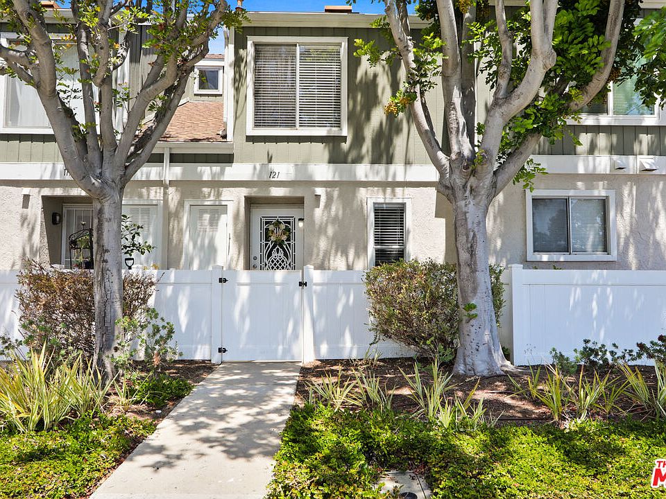 1st image of 121 Abbeywood Ln