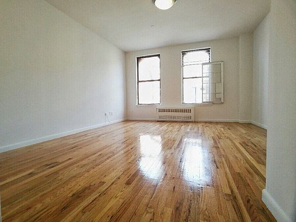 3rd image of 214 W 116th St APT 5D