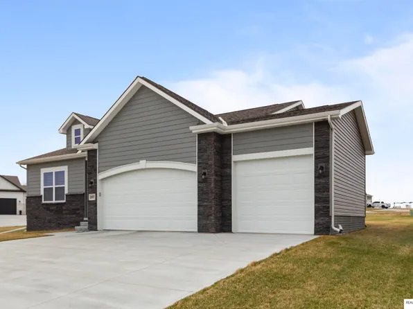 20507 Ventana St, Gretna, NE 68028