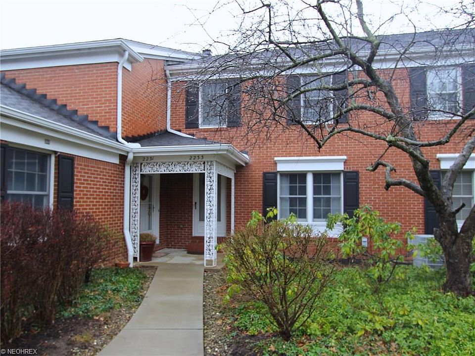 1st image of 2233 Fairway Blvd