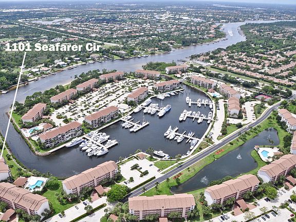 3rd image of 1101 Seafarer Cir APT 205
