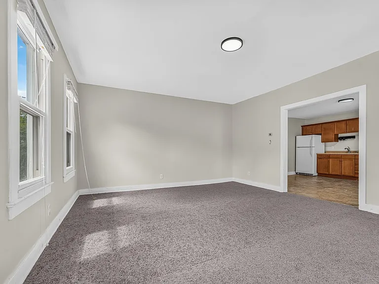 40 Brunswick Ave #2 — Photo 3