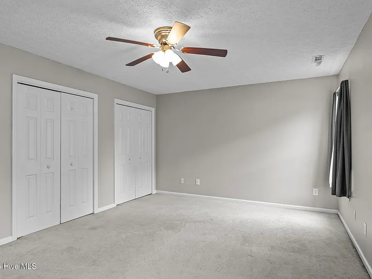 300 Foxhall Rd — Photo 27