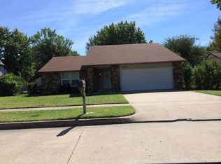 2005 N 26th St, Broken Arrow, OK 74014