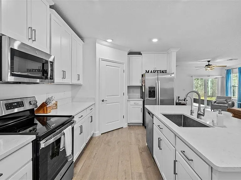 16890 Forge Surf St — Photo 8
