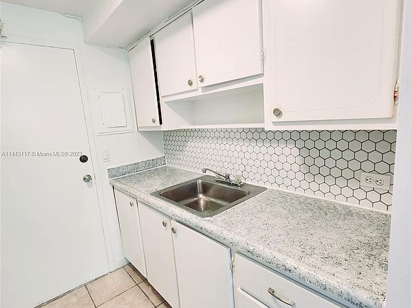5th image of 1250 West Ave APT 4C