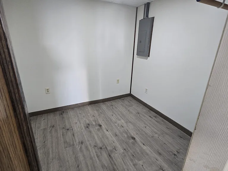 200 Broadway Ave — Photo 9