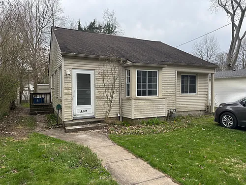 1034 Meredith St Photo 1