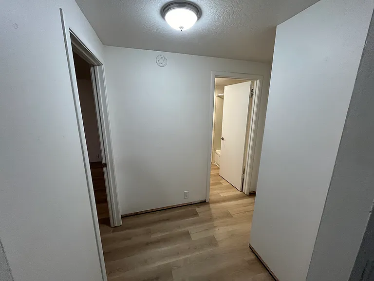 1860 Point View Dr #3 — Photo 9