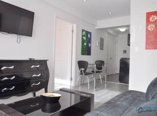521 W 48th St #7A, New York, NY 10036