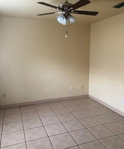 901 W Caffery Ave #6 — Photo 12