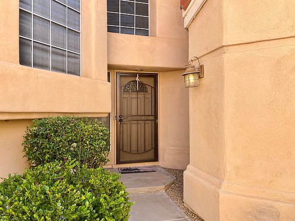 4th image of 3238 E Briarwood Ter