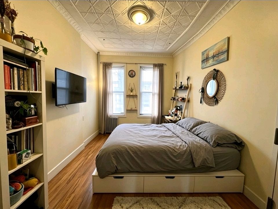 1st image of 605 Saint Johns Pl #1B