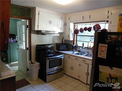 2nd image of 14823 Mitchell St