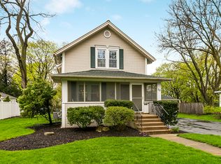 28 Kane St, Geneva, IL 60134