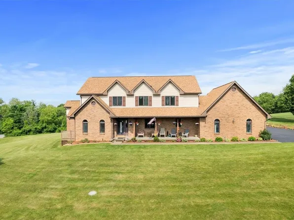 144 Colonial Dr, Clinton, PA 15026