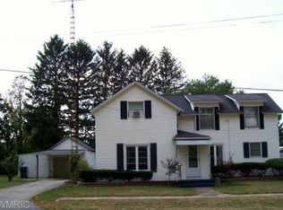 7428 S Maple St, Eau Claire, MI 49111