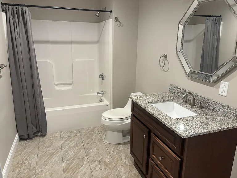 210 High St — Photo 18