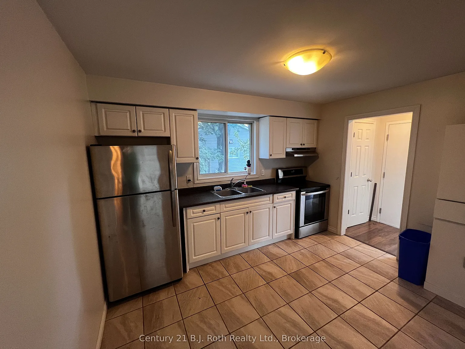 2 bed, $1,950 — Photo 4