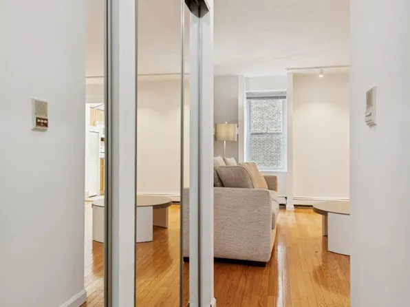 131 East 39th Street image 5 of 12